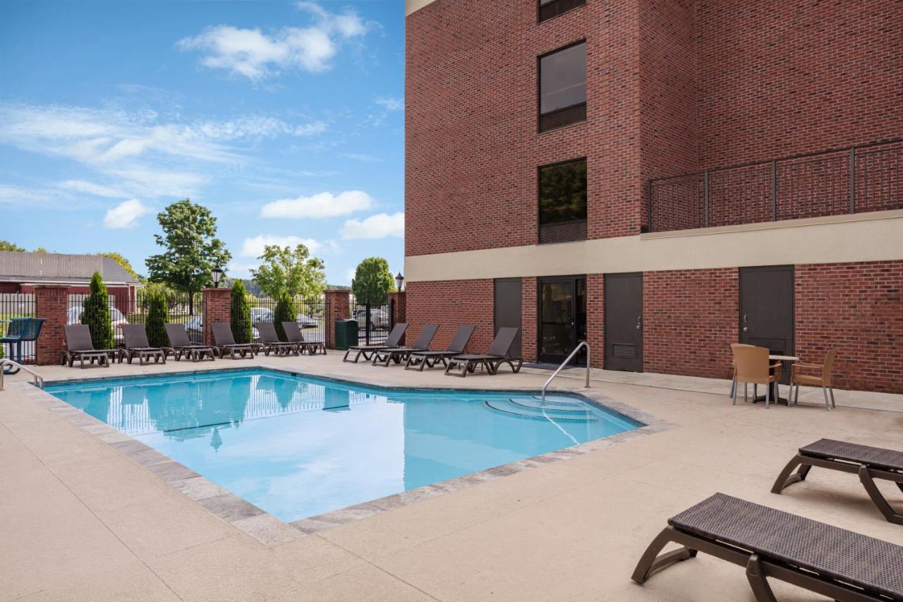 Comfort Suites Outlet Center Asheville Dış mekan fotoğraf