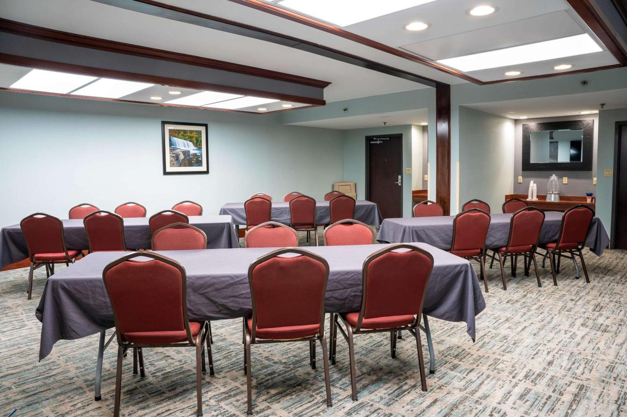 Comfort Suites Outlet Center Asheville Dış mekan fotoğraf