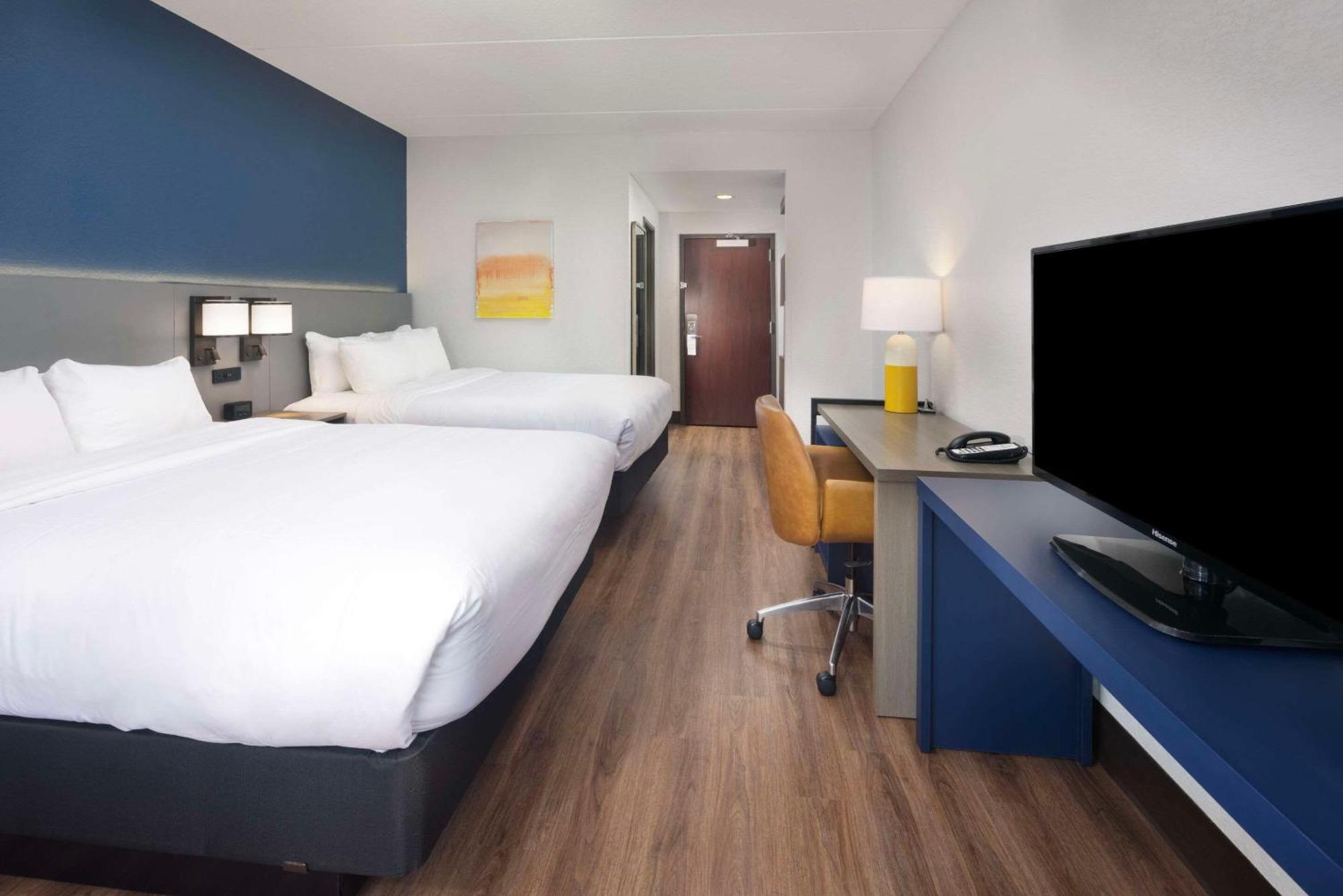Comfort Suites Outlet Center Asheville Dış mekan fotoğraf