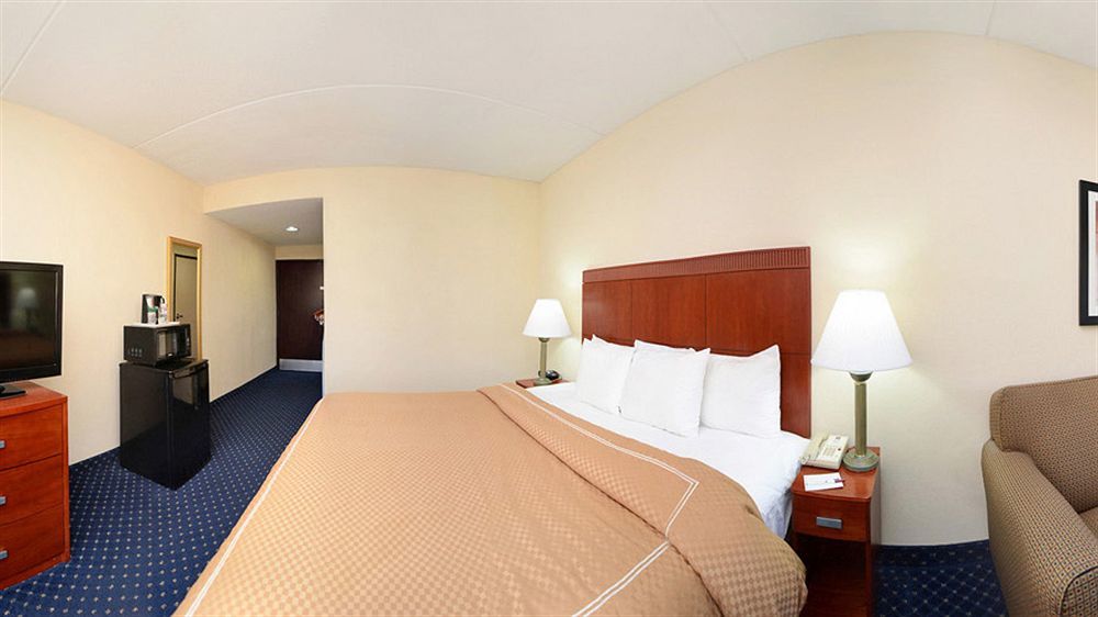 Comfort Suites Outlet Center Asheville Dış mekan fotoğraf